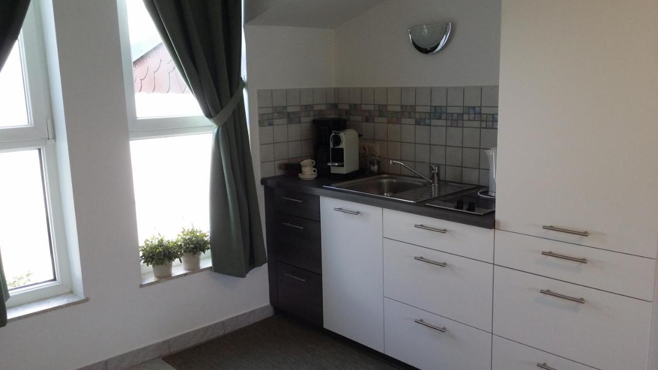 Weingut Apartment Hildegard Gangl Илмиц Екстериор снимка