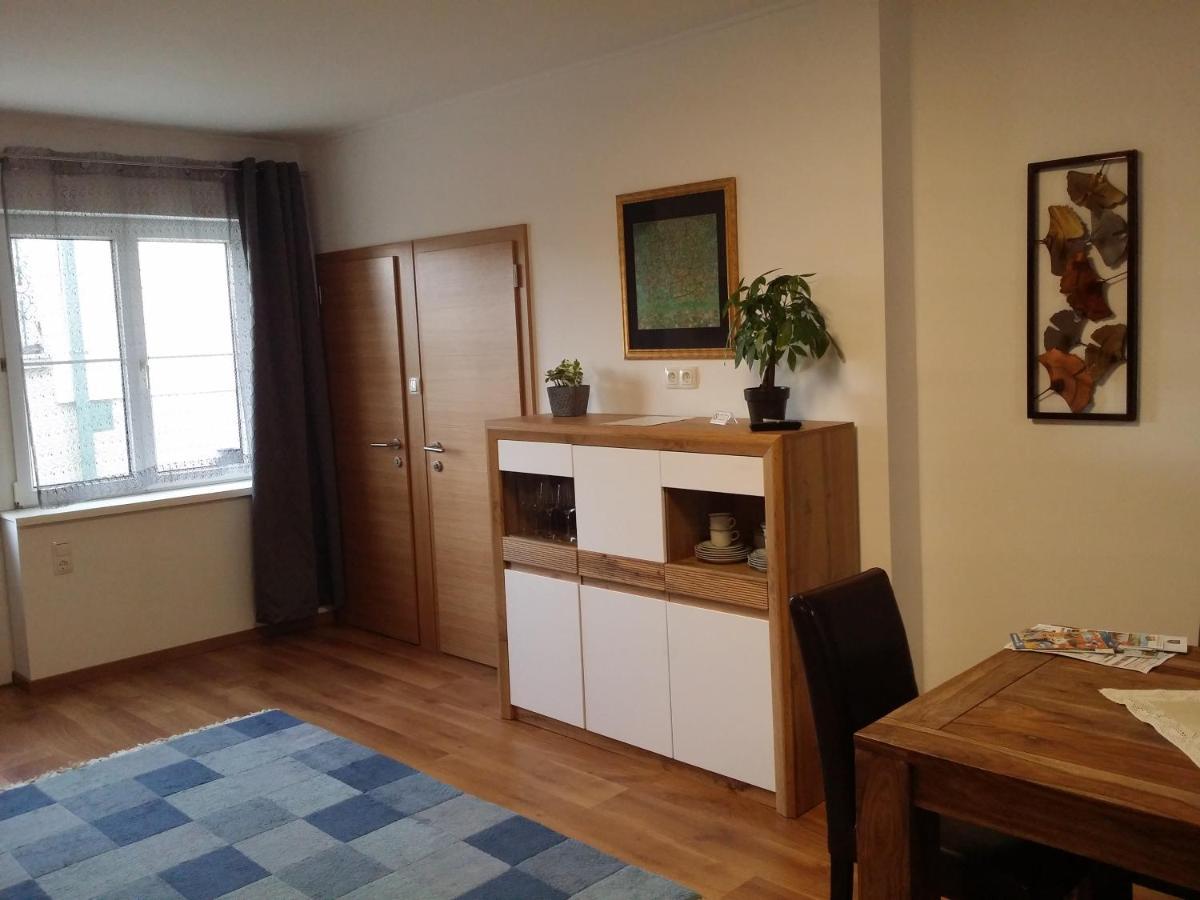 Weingut Apartment Hildegard Gangl Илмиц Екстериор снимка