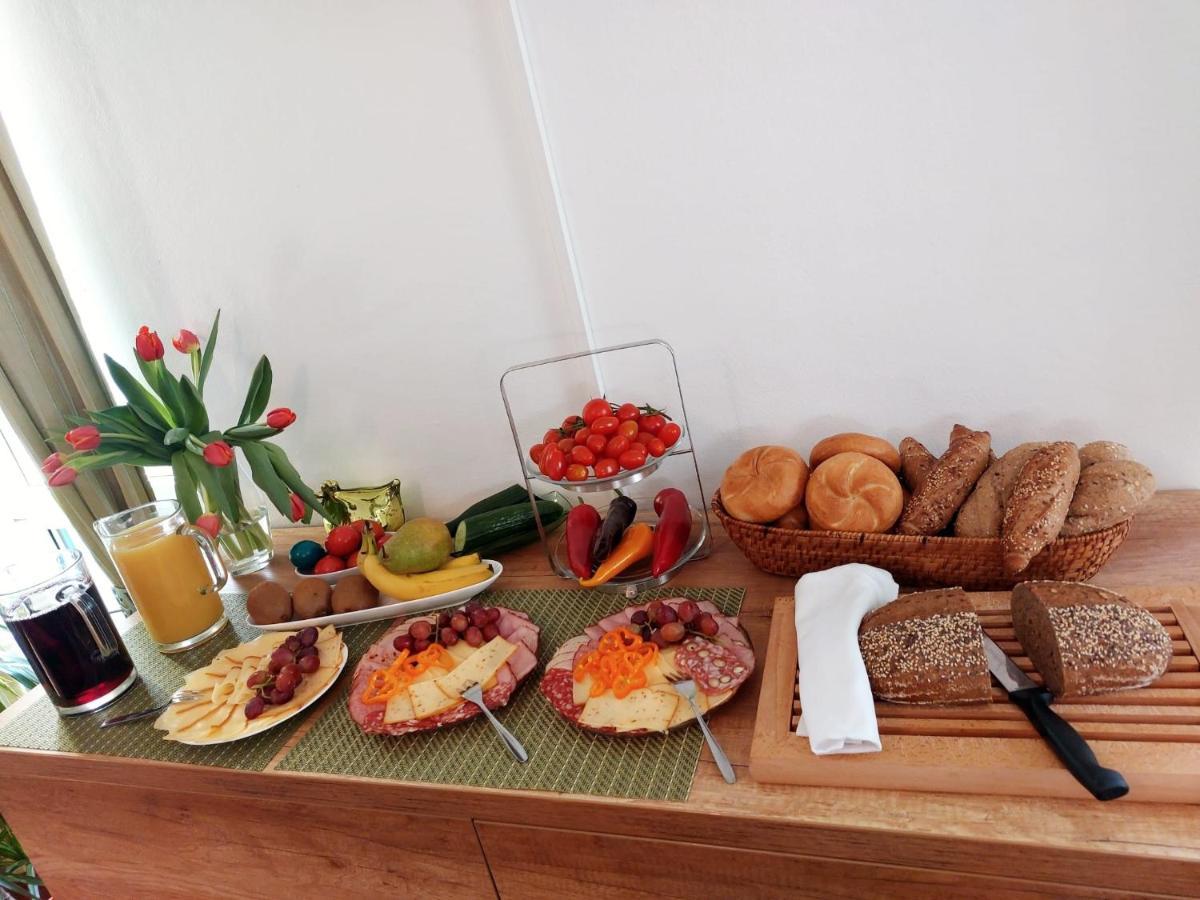 Weingut Apartment Hildegard Gangl Илмиц Екстериор снимка